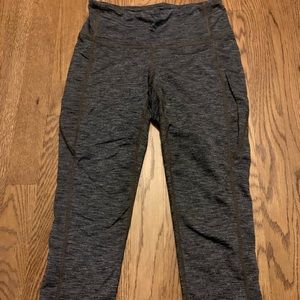 Athleta Gray crop leggings, size XS.